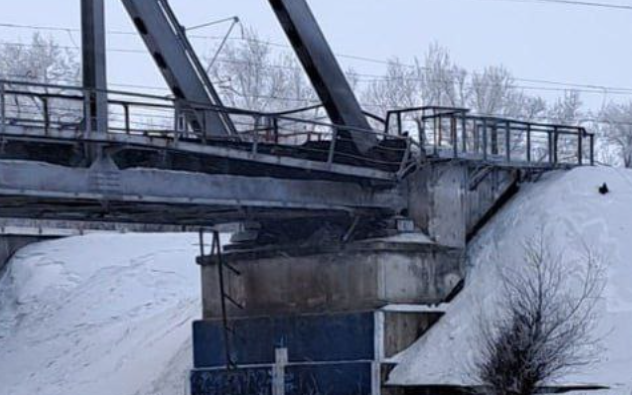 пошкоджений залізничний міст у Самарській області РФ