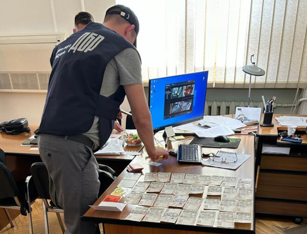 Правоохоронці в Одесі брали гроші у фігурантів кримінальних проваджень