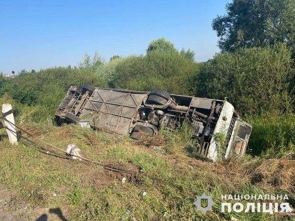 На Тернопільщині 14 липня автобуз з паломниками потрапив у ДТП