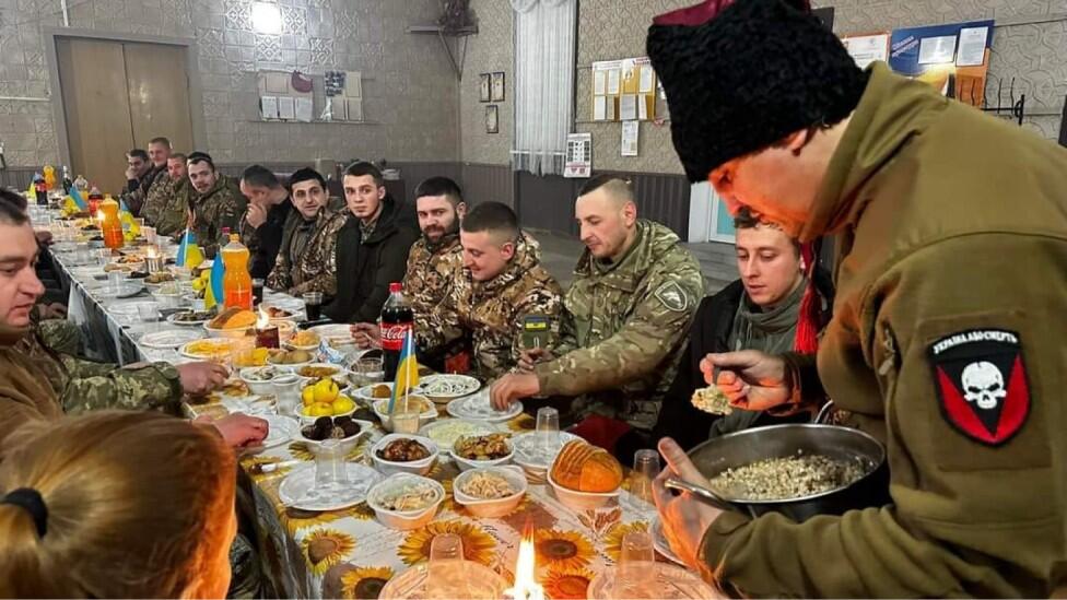 Різдво на фронті: Генштаб показав, як військові відзначали Святвечір