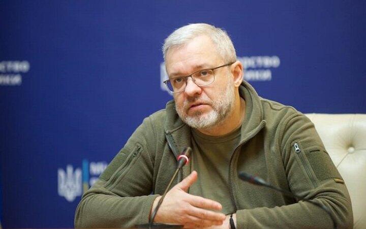 На новорічні свята електрику можуть не вимикати: влада назвала умову