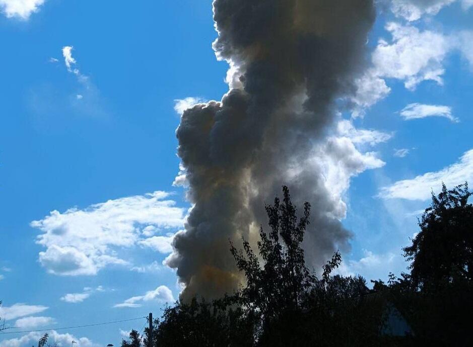 У Підмосков'ї пролунав гучний вибух, у небо здійнявся густий дим: що відомо