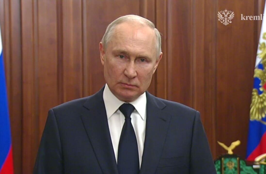 Путін б'є рекорди з таємних указів: ЗМІ підрахували кількість секретних розпоряджень цього року
