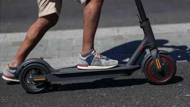 Водіїв самокатів почали карати за ДТП: скількох притягнули до відповідальності