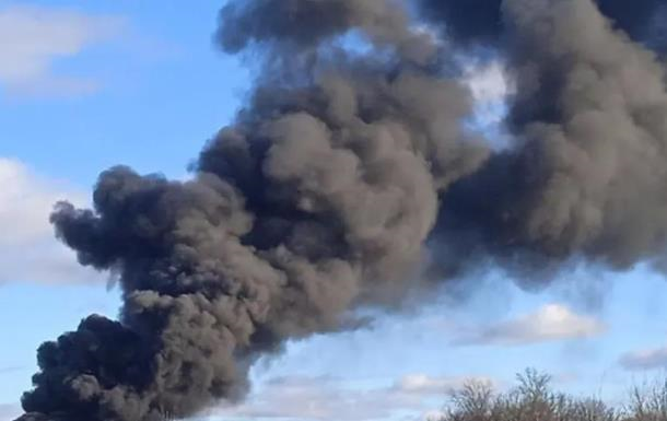 У Запоріжжі прогримів потужний вибух: у частині областей загроза застосування балістики