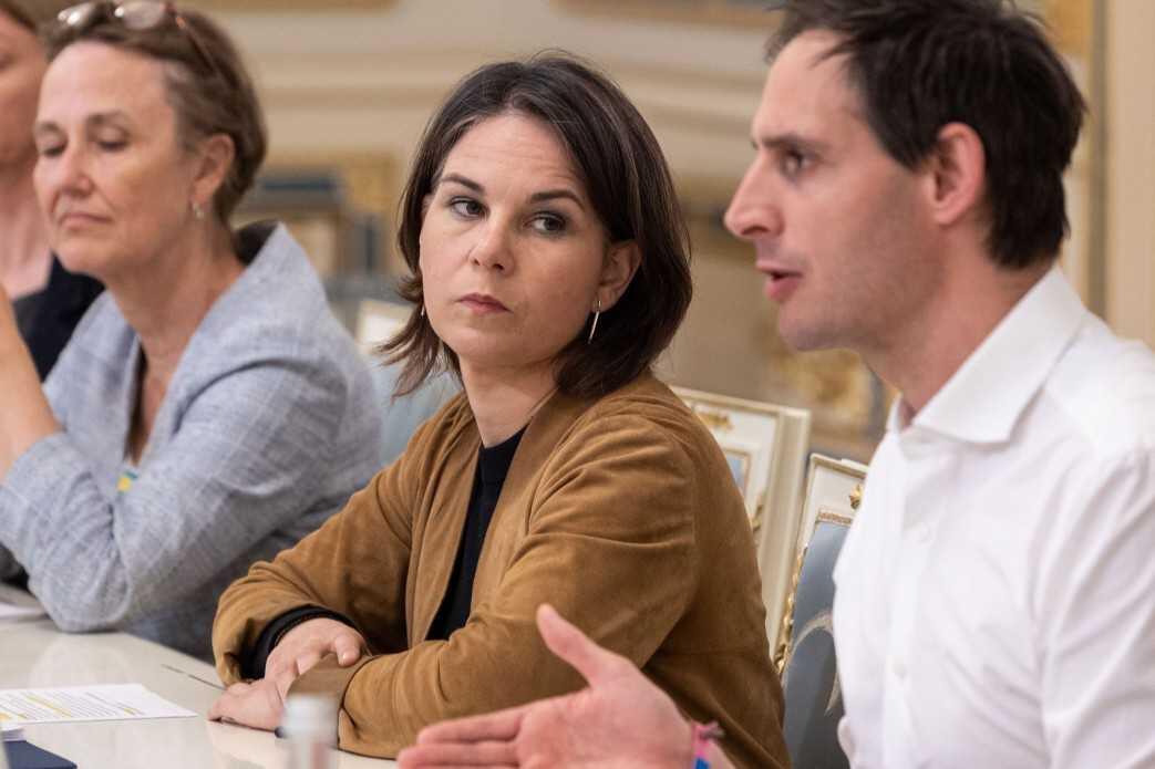 Німеччина посилить підтримку України у війні з Росією, — Бербок