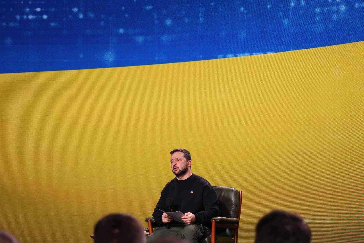 Не говорив про діалог з Путіним: Зеленський розповів про діалог із Орбаном у Аргентині