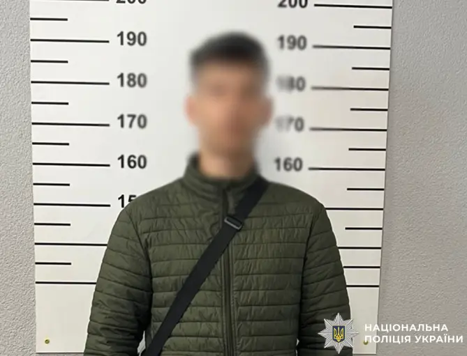 Гамселив ногами, руками та палицею: у Києві підліток побив до смерті 40-річного чоловіка (фото)